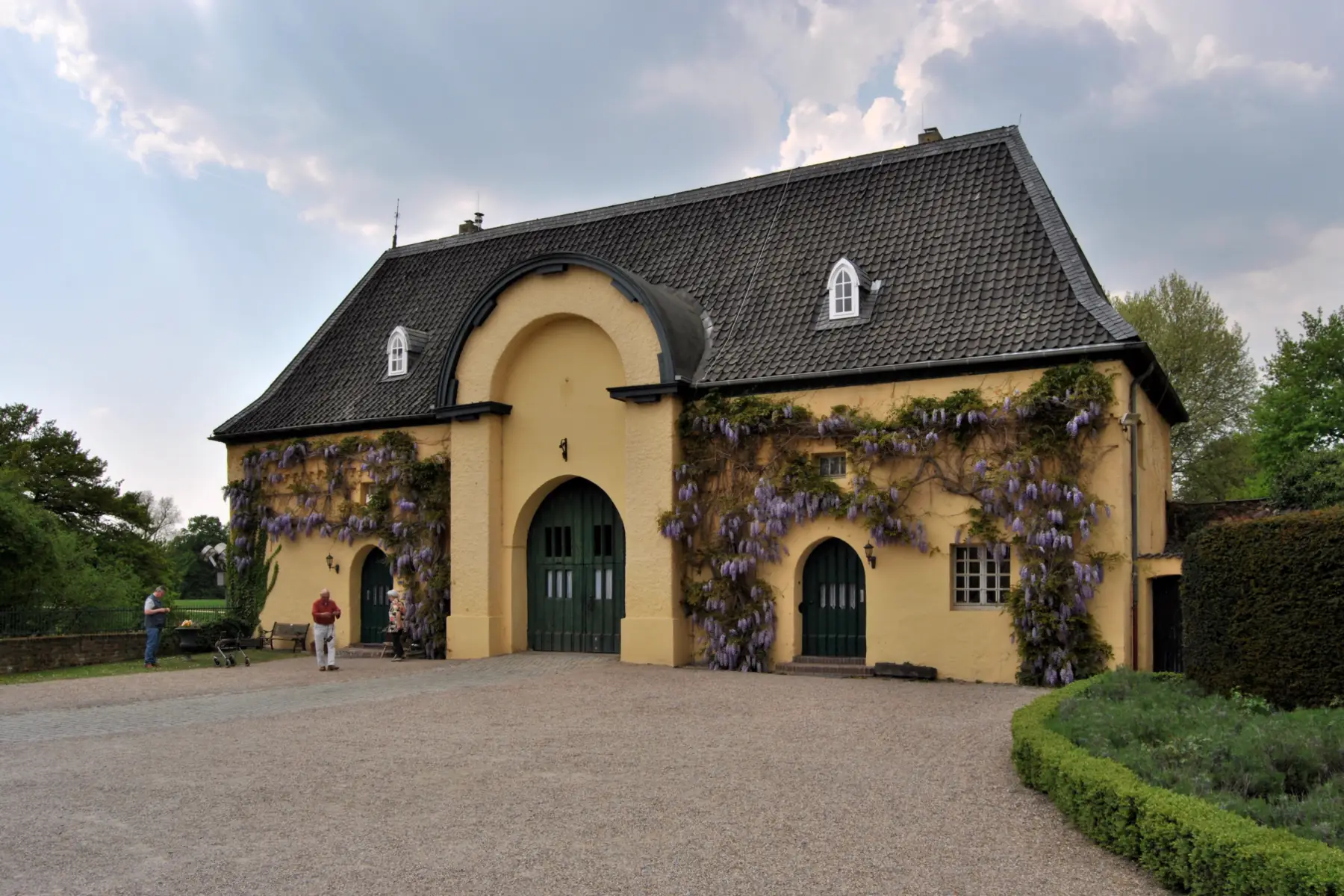 Die Burg Linn in Krefeld